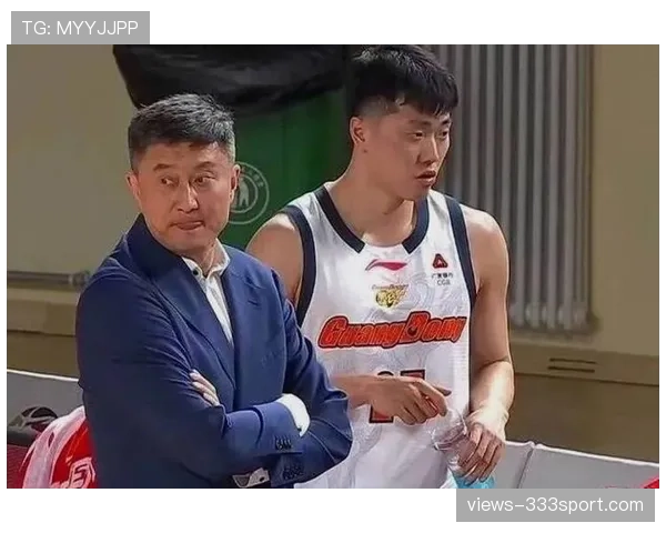 广州队近期比赛展现中场防守稳定性,适应战术调整取得战绩提升 广州队近期比赛展现中场防守稳定性,适应战术调整取得战绩提升